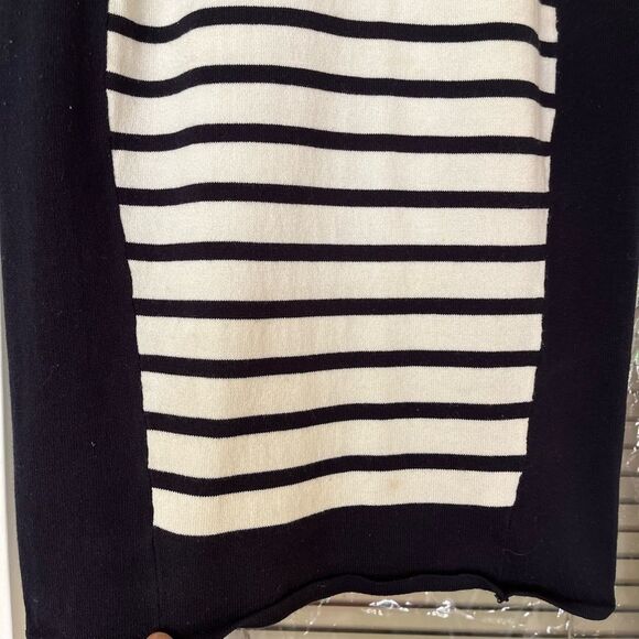 H&M black and white stripes and trim bodycon dress, very flattering, size Small - Picture 5 of 8